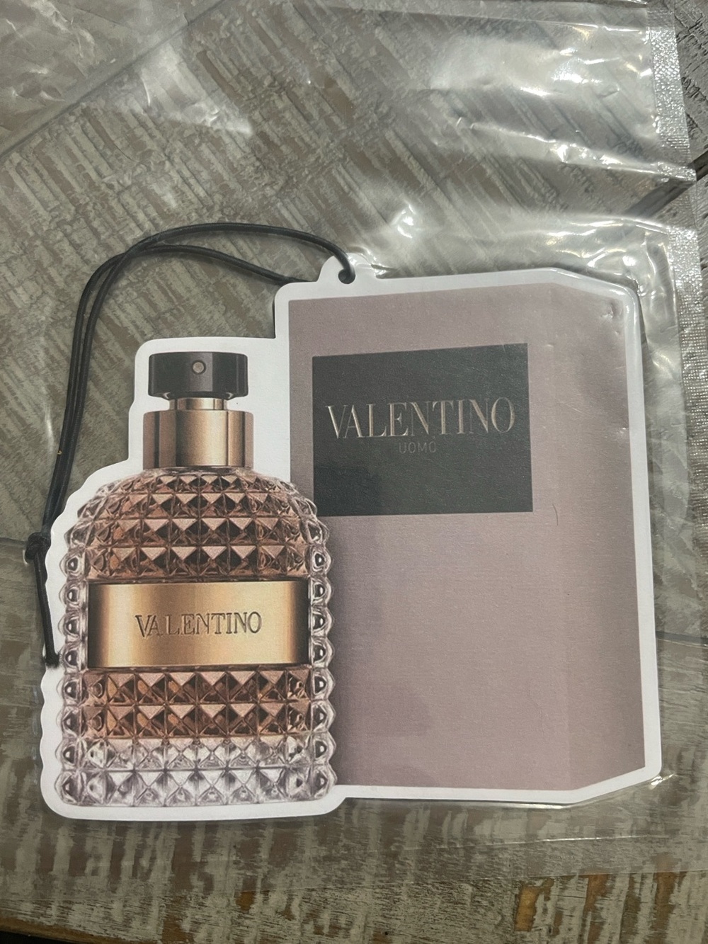 Valentino Uomo Eau de Toilette air freshener